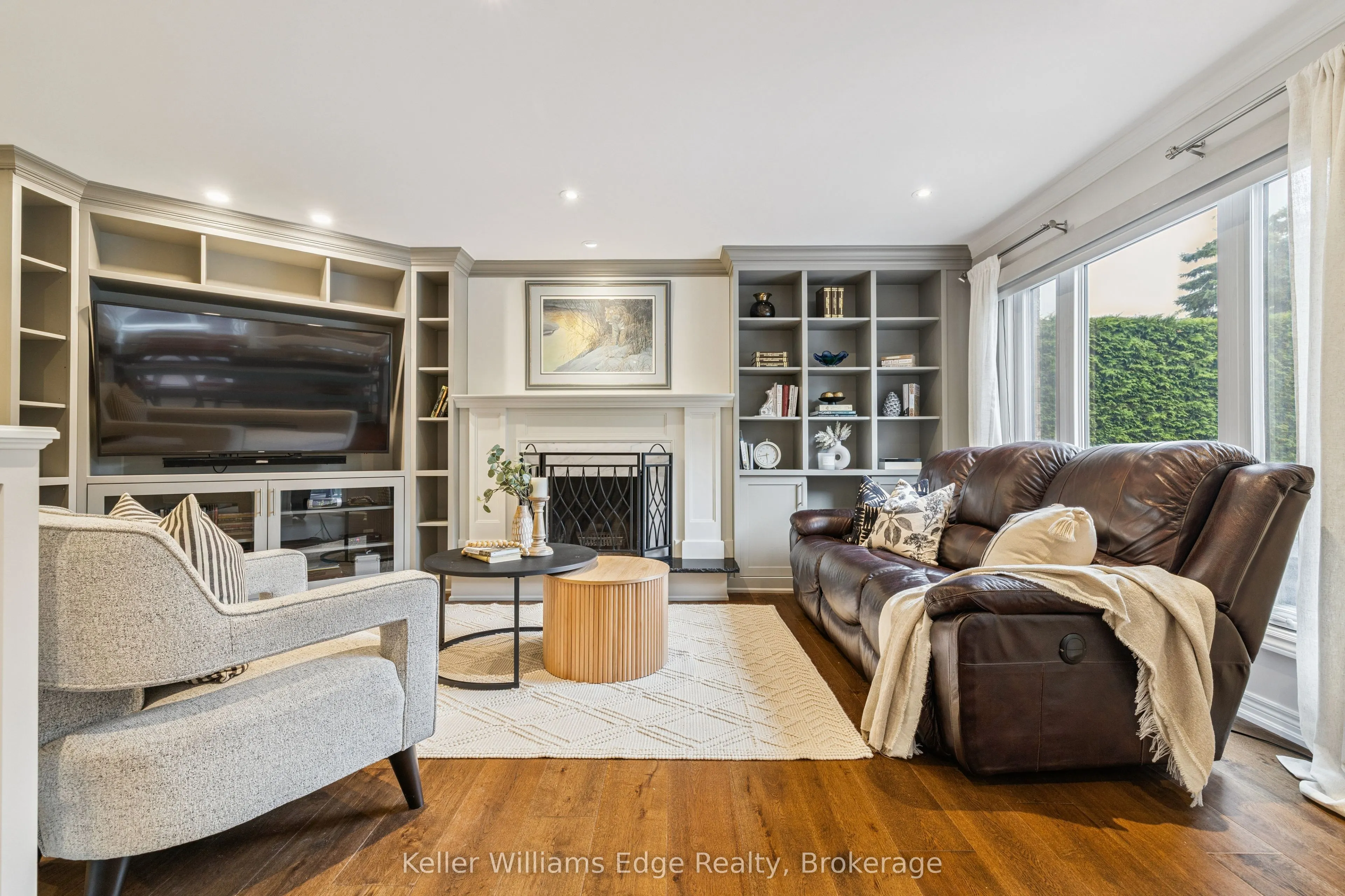 1121 Manor Road