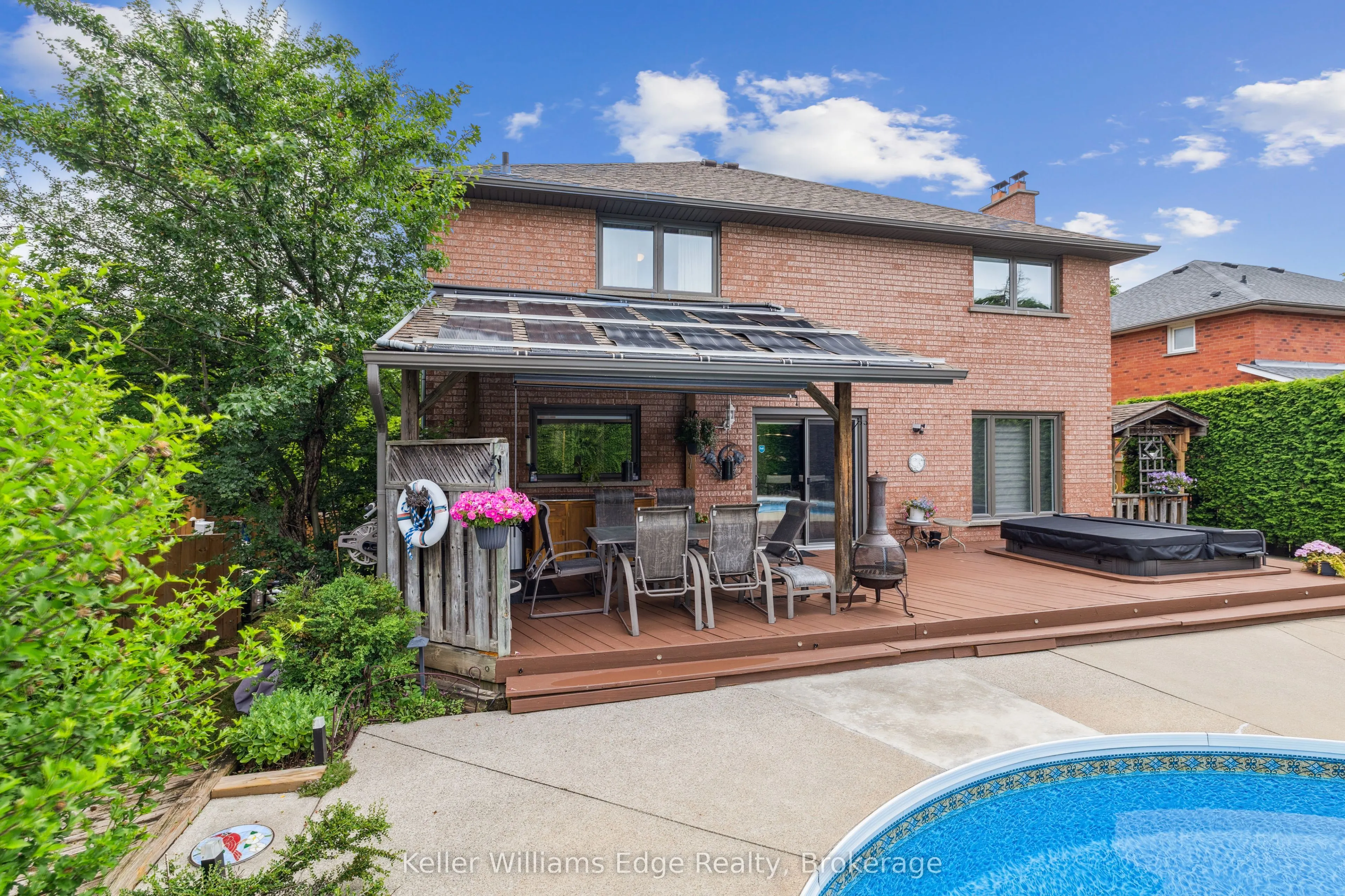 1121 Manor Road