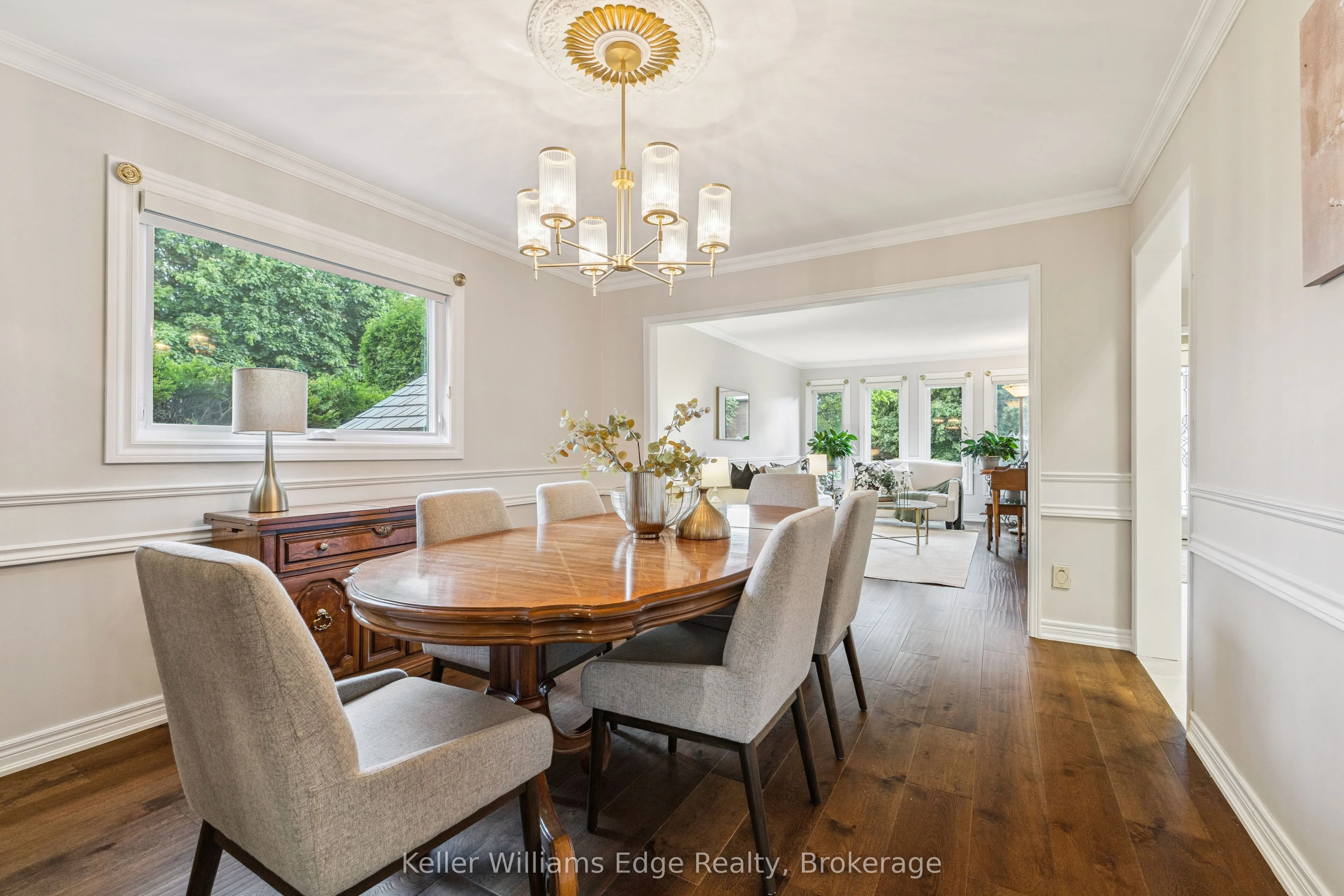 1121 Manor Road