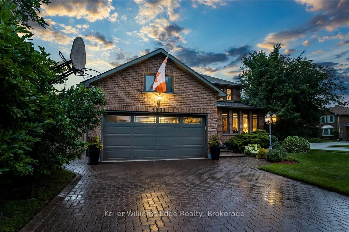 1121 Manor Road