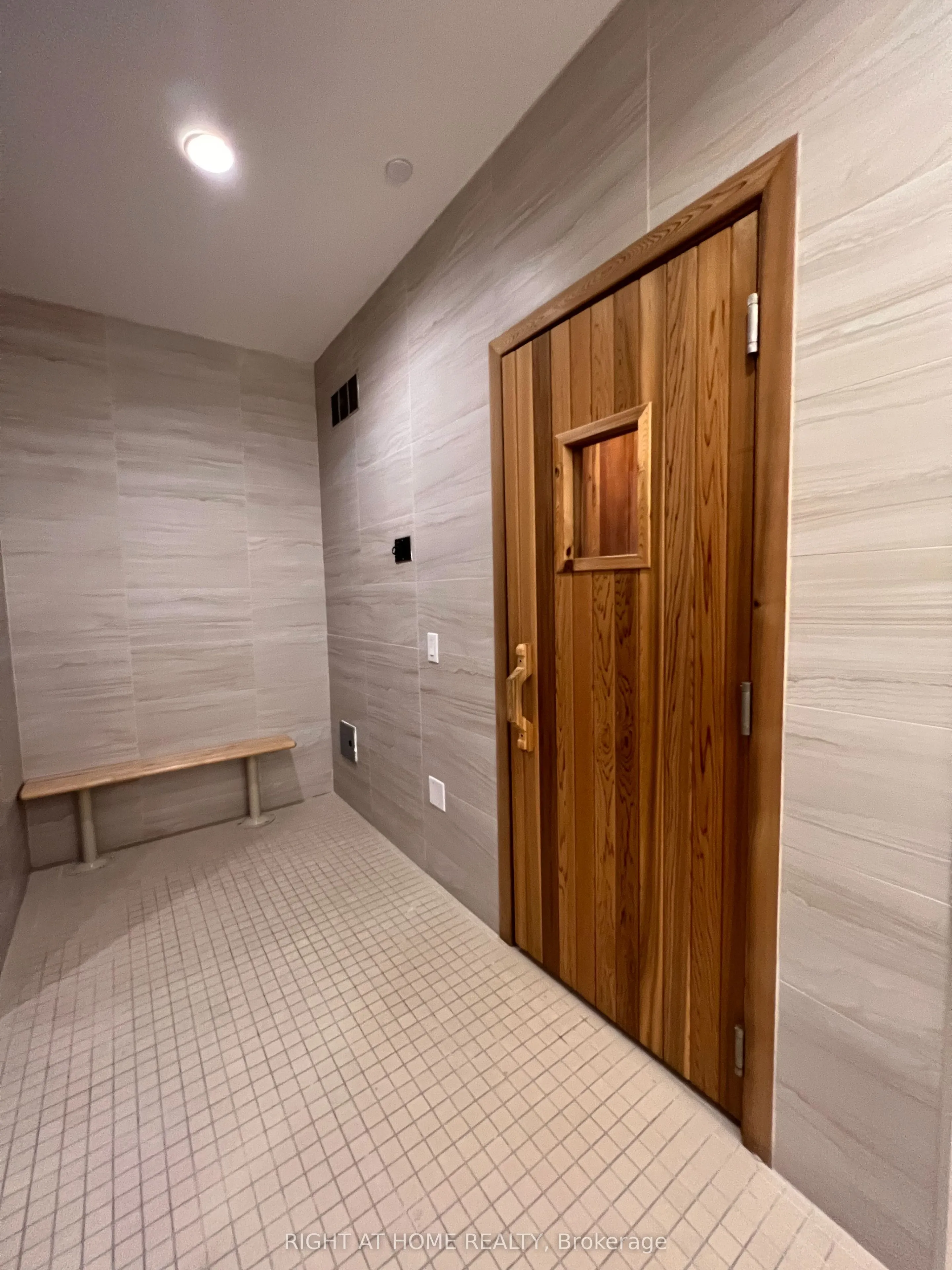 2800 Keele Street, #319