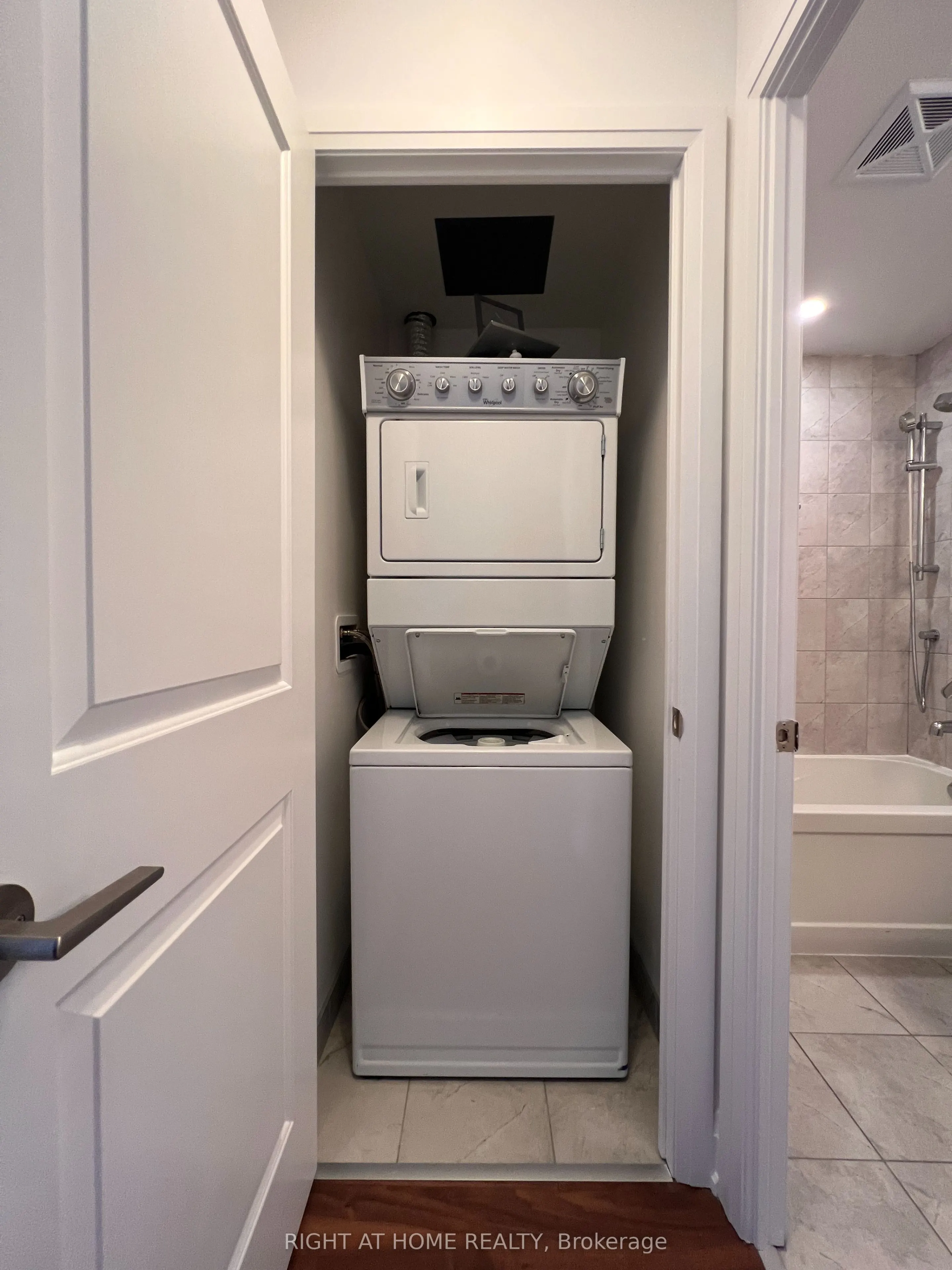 2800 Keele Street, #319