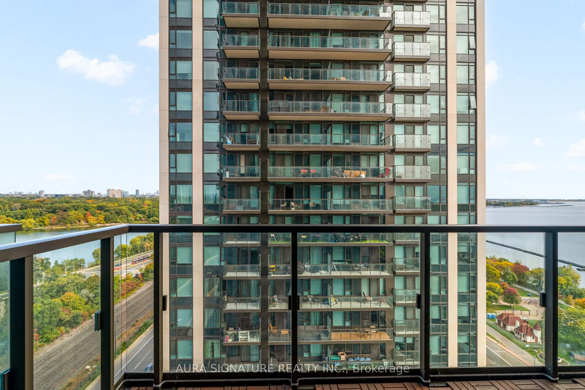 1928 Lake Shore Boulevard W, #2205