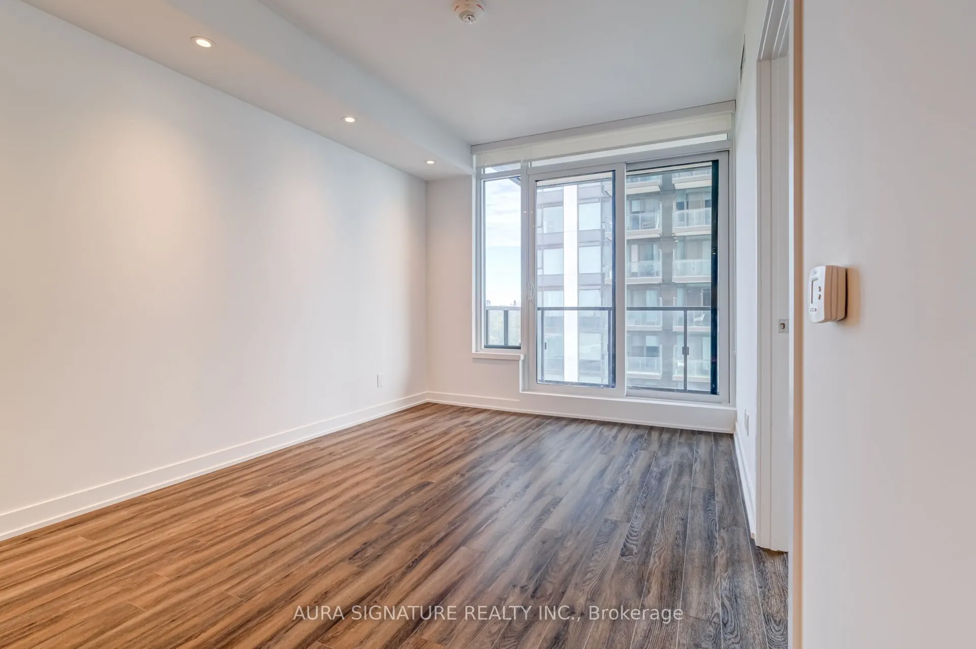 1928 Lake Shore Boulevard W, #2205