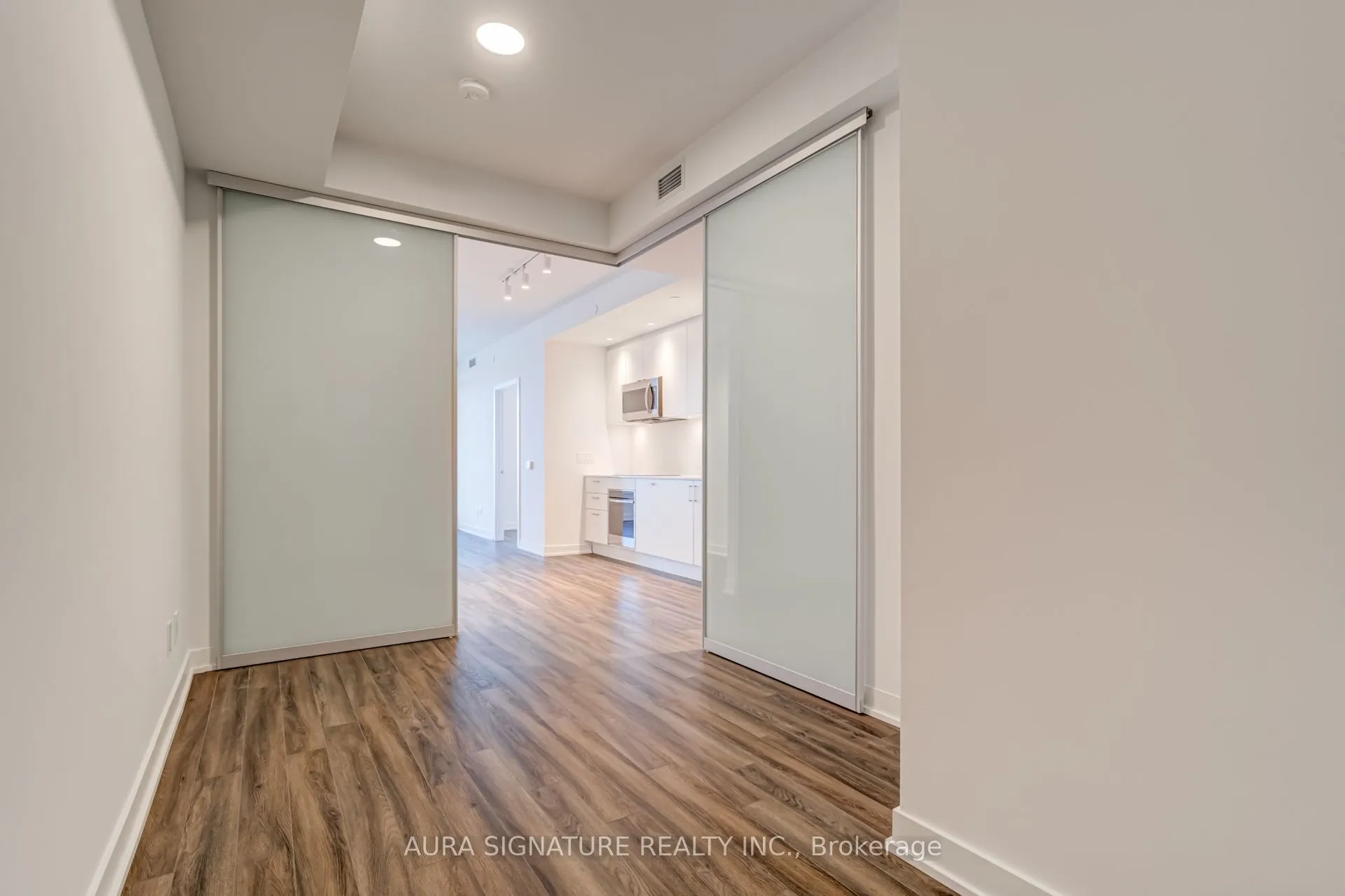 1928 Lake Shore Boulevard W, #2205