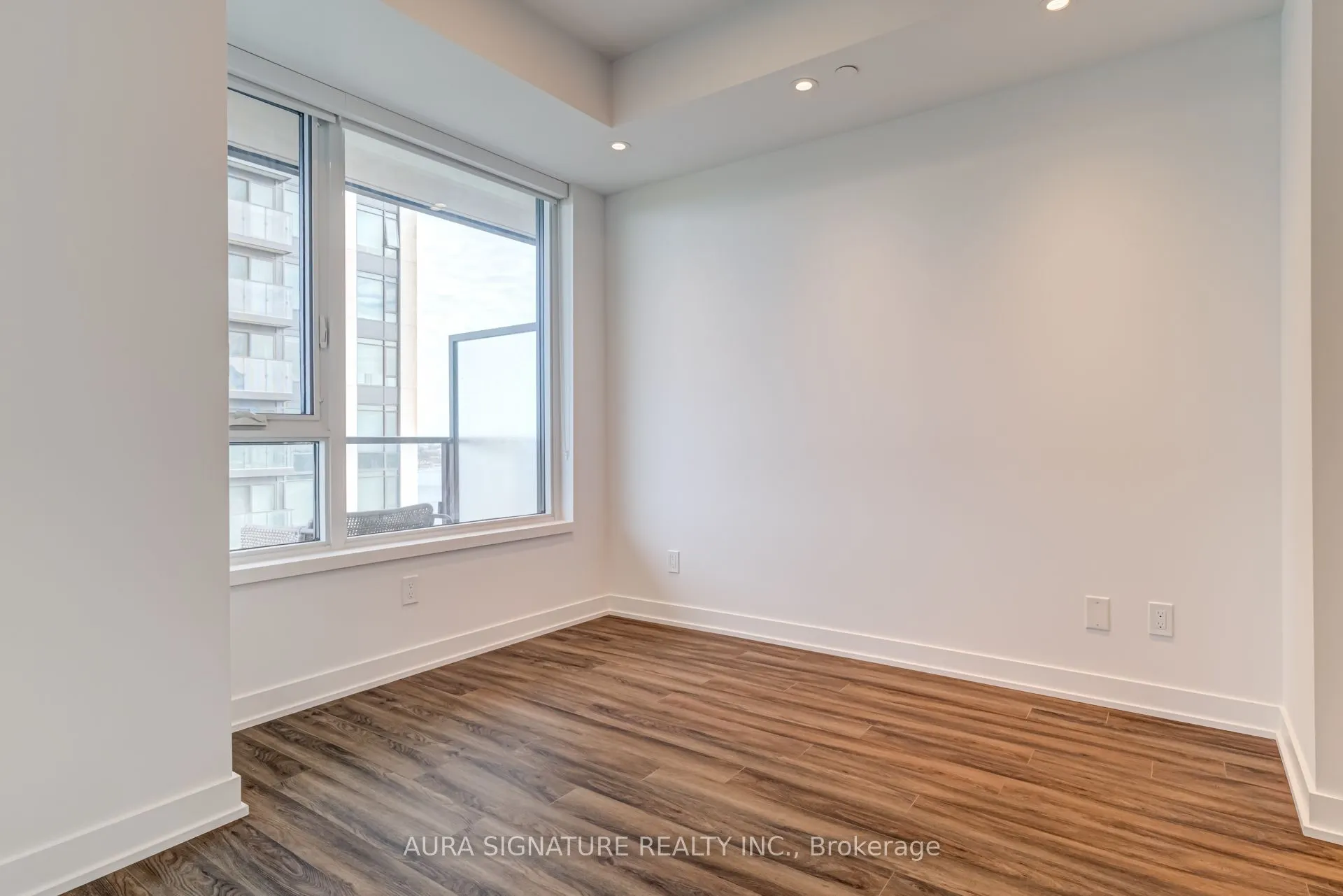 1928 Lake Shore Boulevard W, #2205