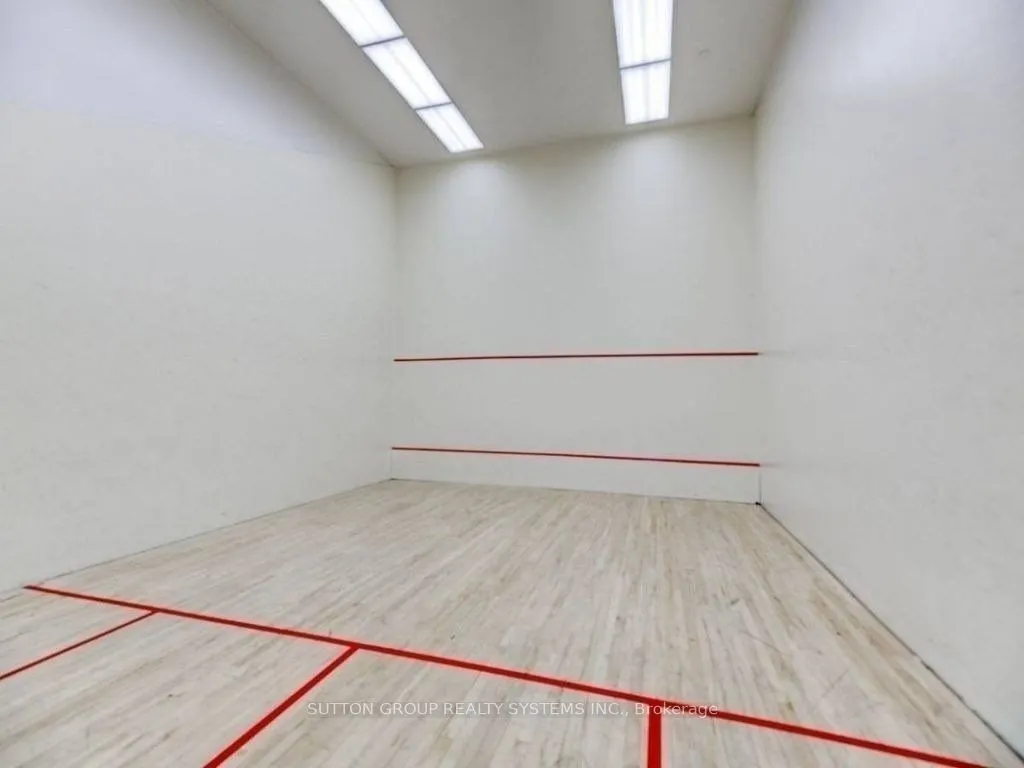 115 Hillcrest Avenue, #1604