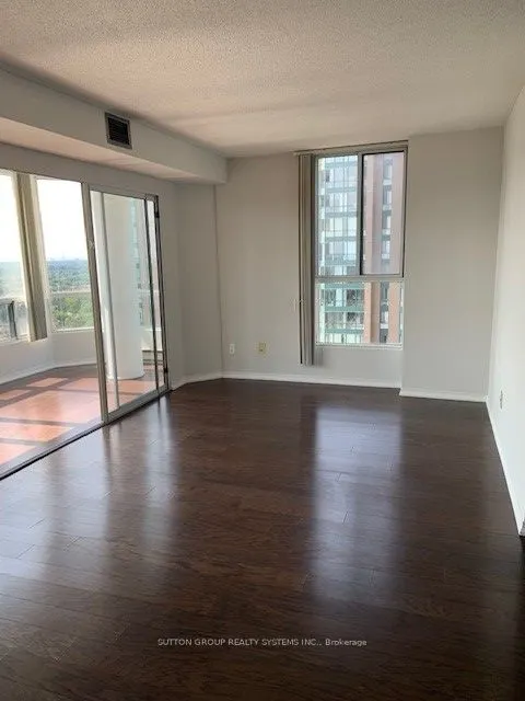 115 Hillcrest Avenue, #1604