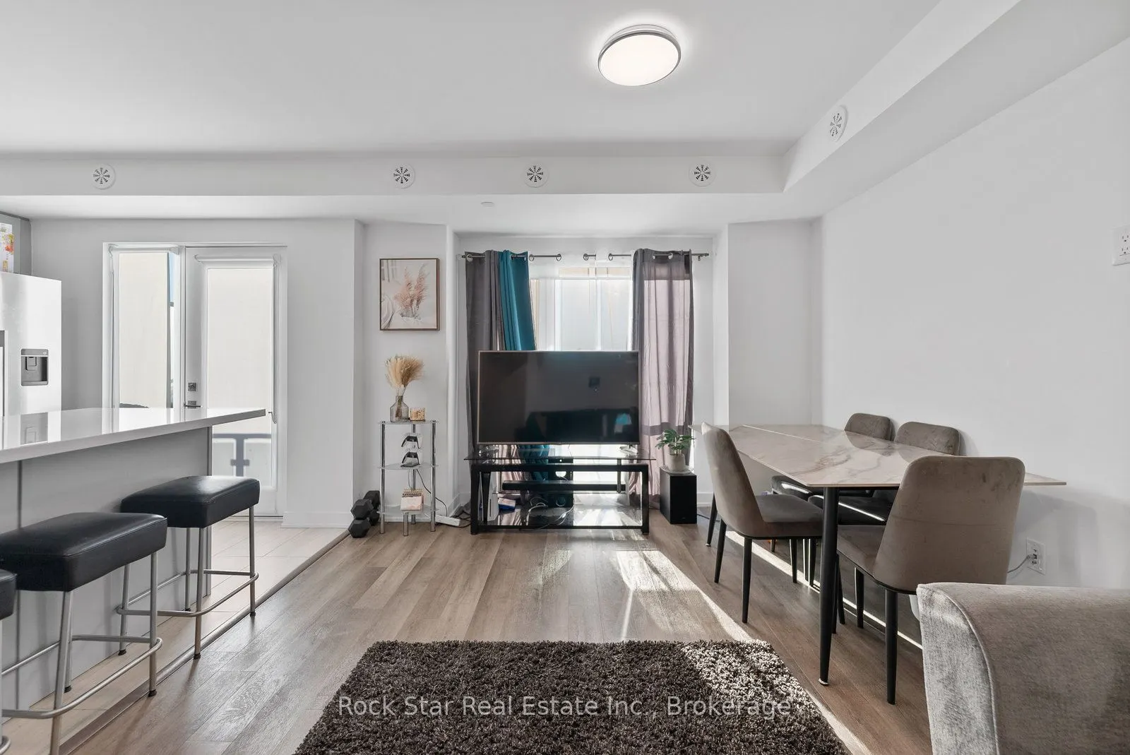 185 Veterans Drive, #5