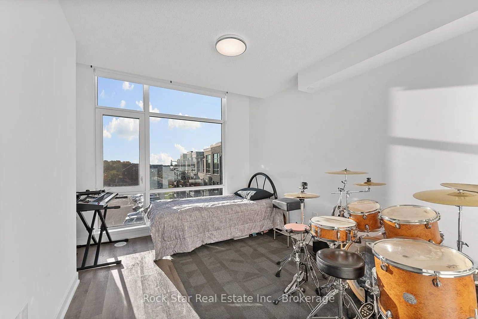 185 Veterans Drive, #5