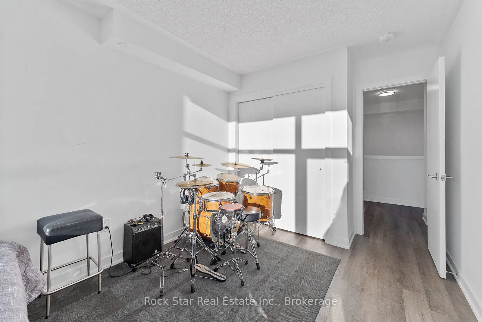185 Veterans Drive, #5