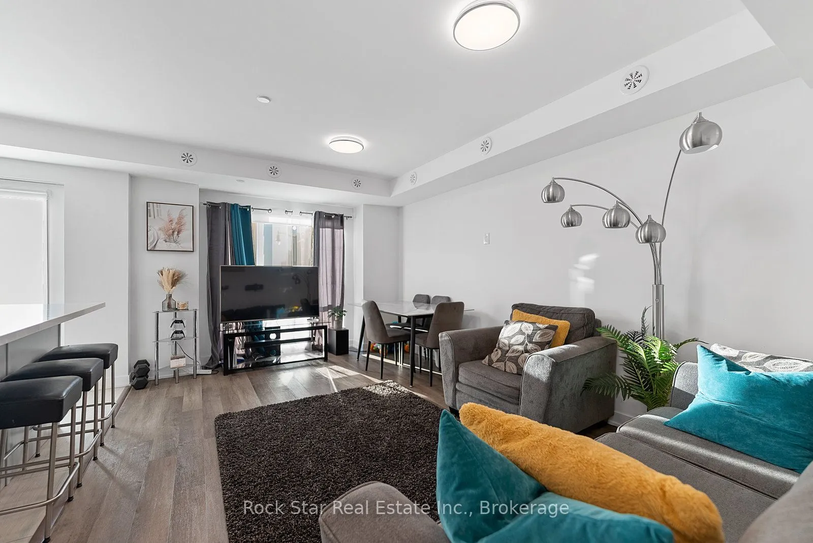 185 Veterans Drive, #5