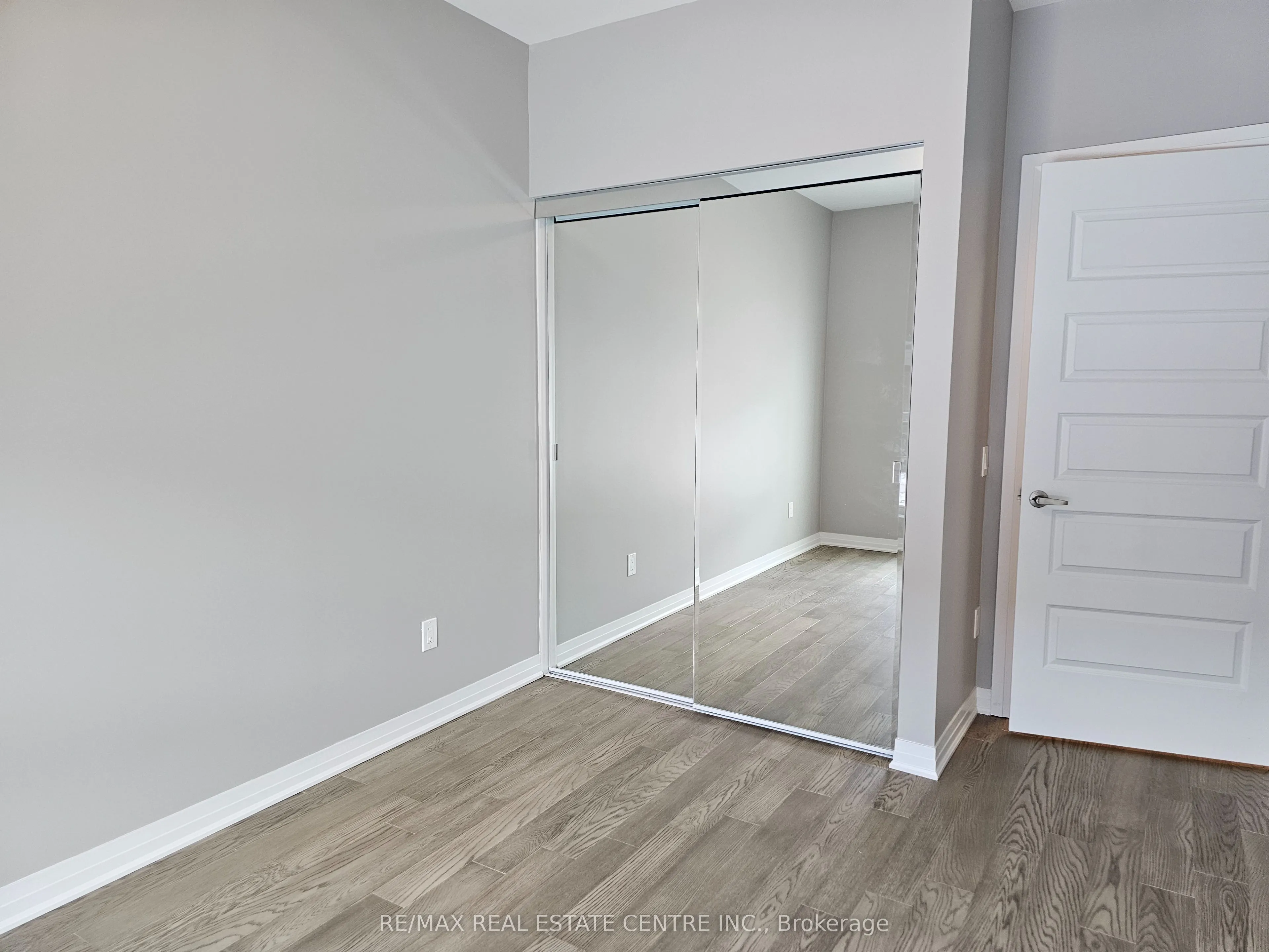 470 Gordon Krantz Avenue, #101