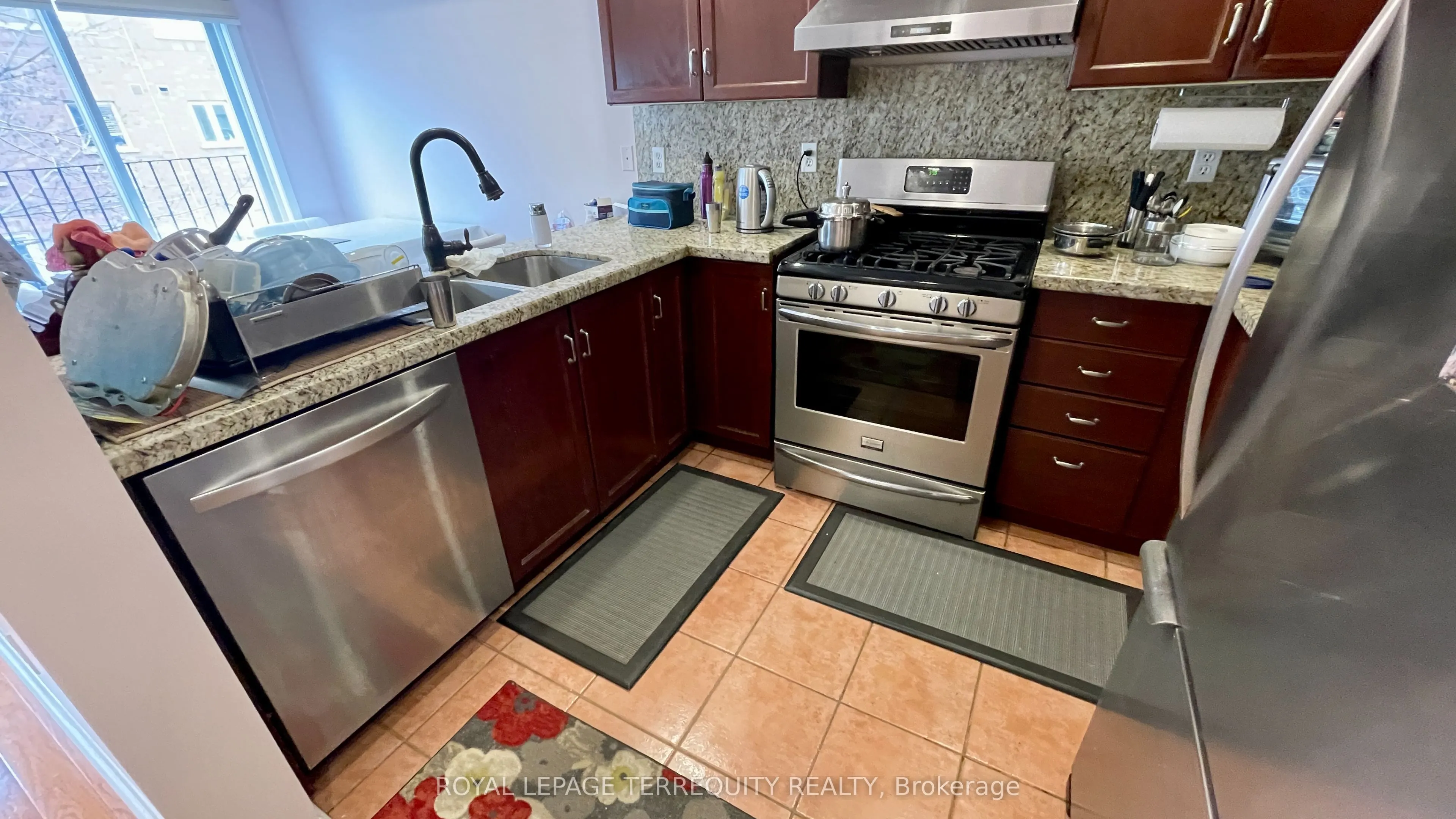 80 Acorn Place, #91
