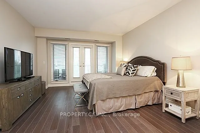 2111 Lake Shore Boulevard W, #Th7