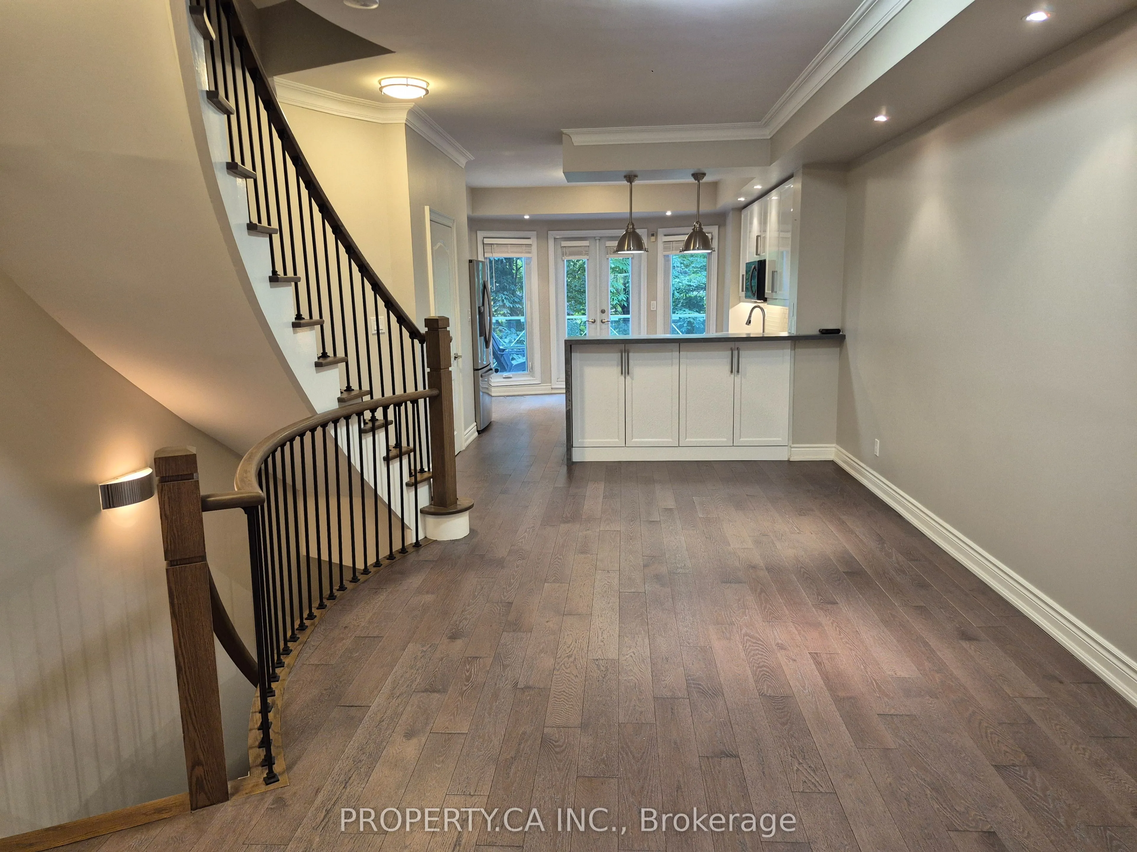 2111 Lake Shore Boulevard W, #Th7