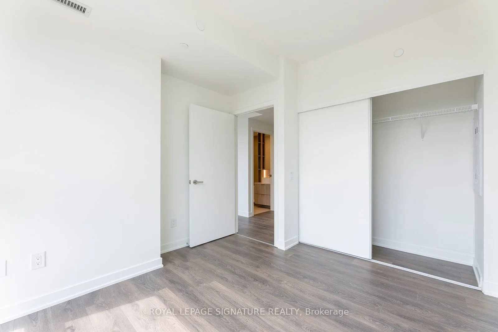 28 Ann Street, #209