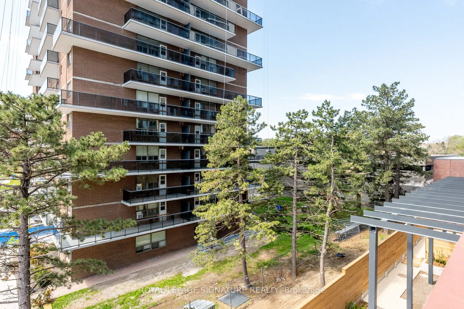 28 Ann Street #209