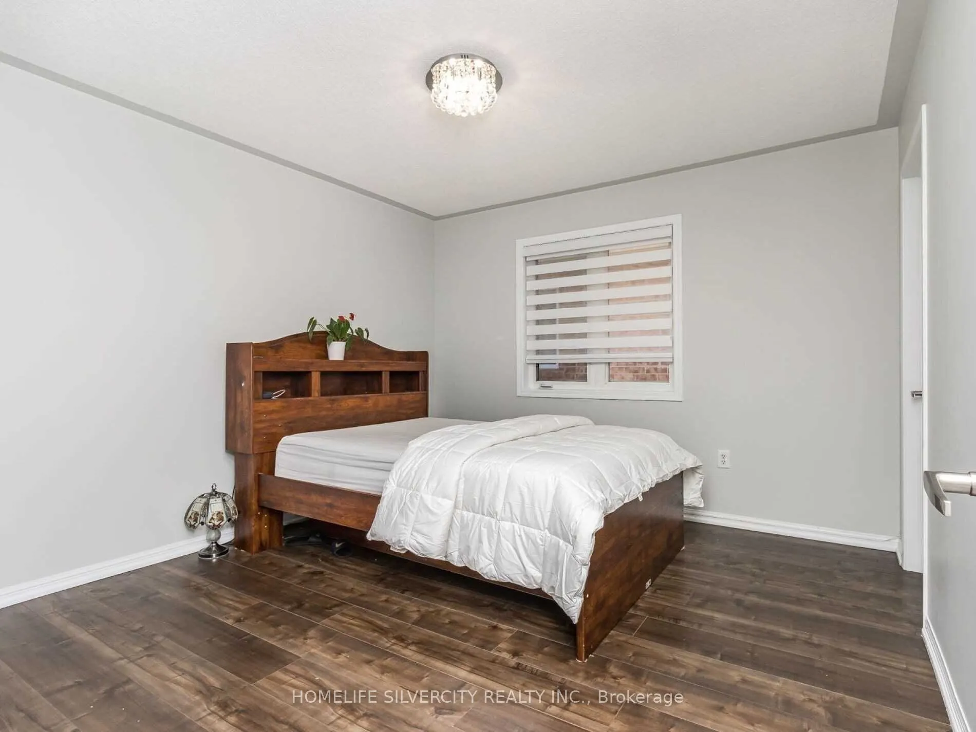 10 Bloom Drive