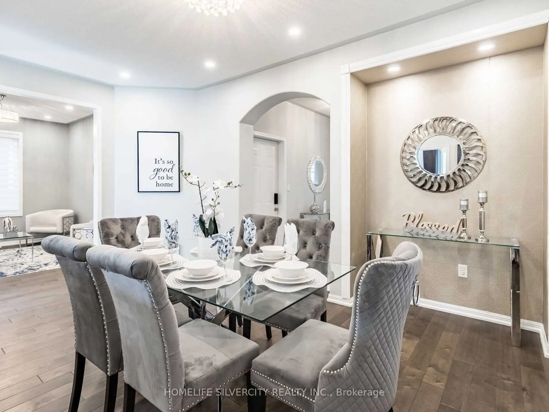 10 Bloom Drive