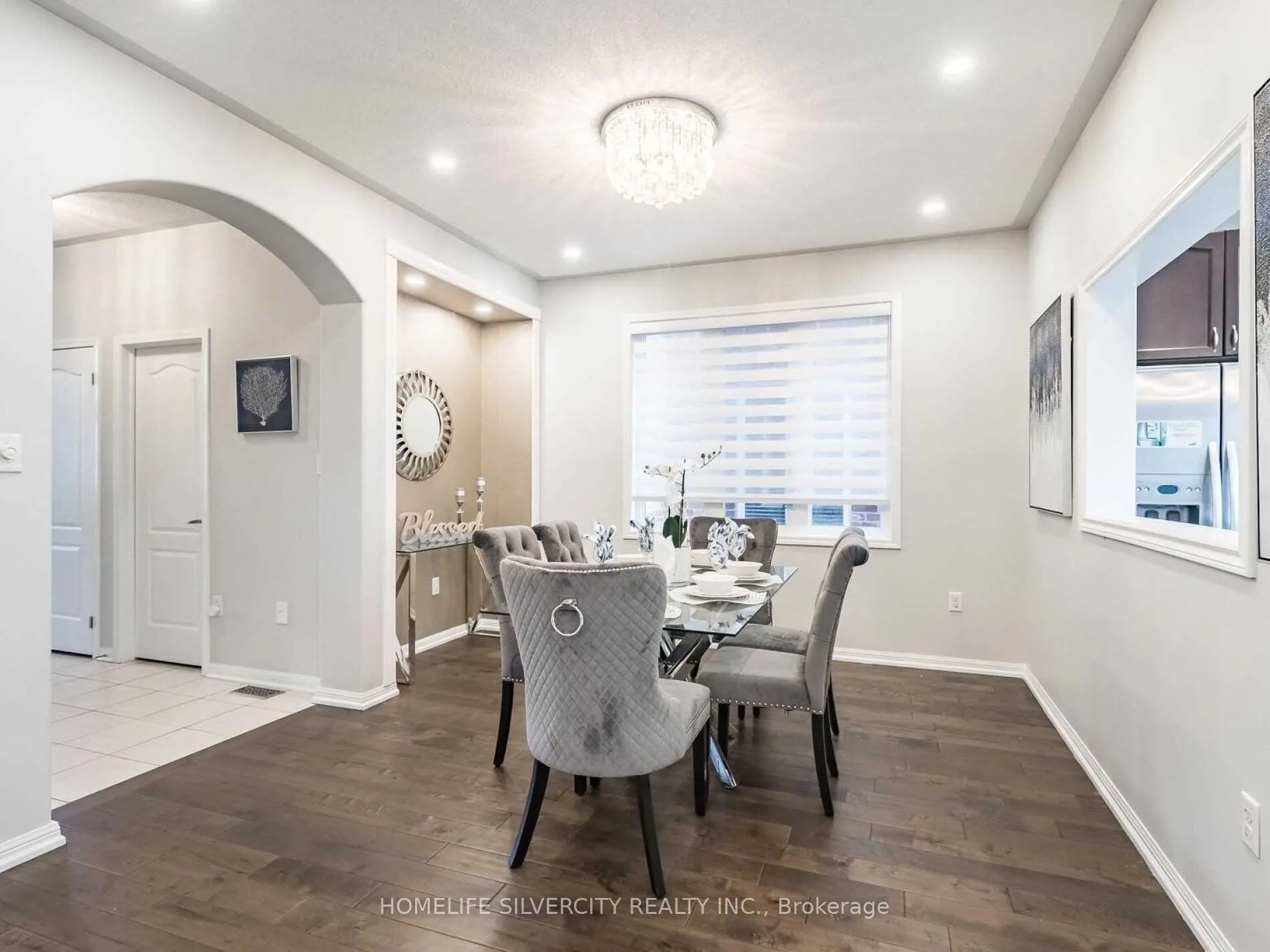 10 Bloom Drive