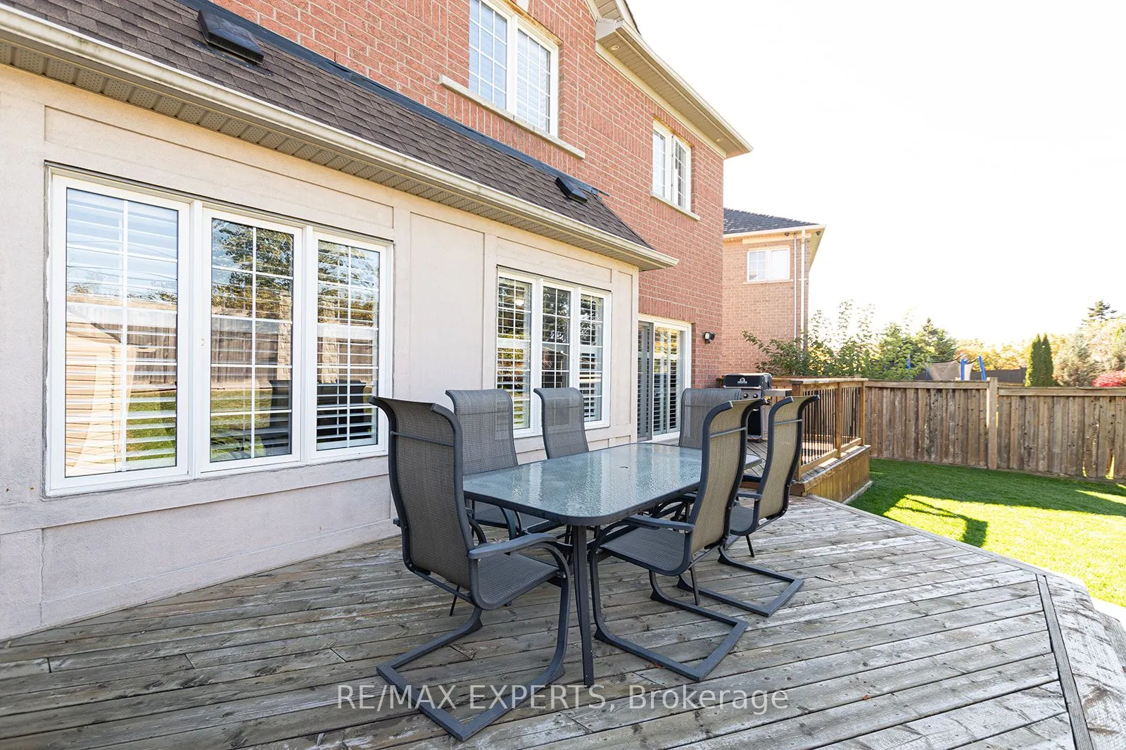 34 Laurentide Crescent