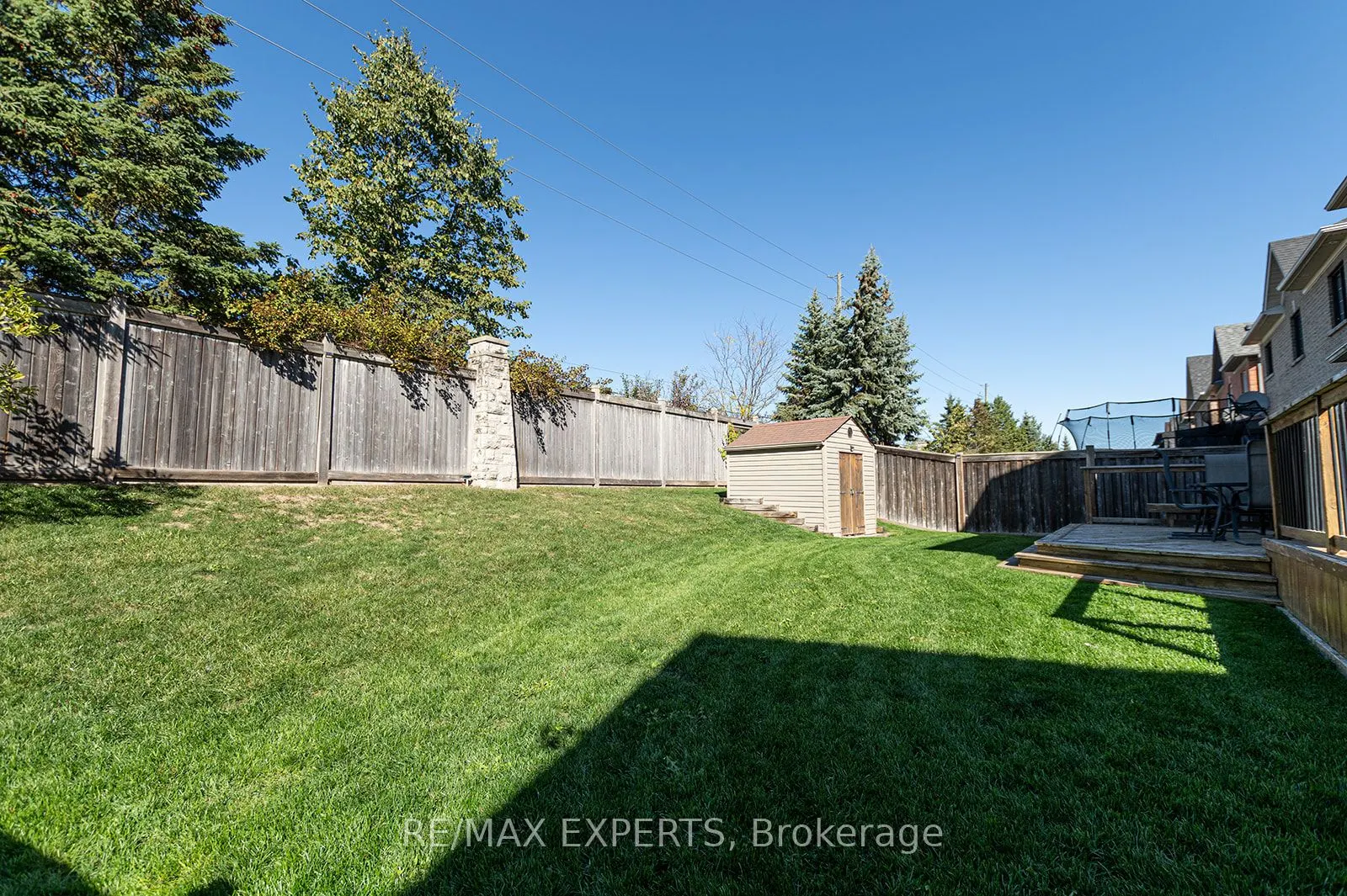 34 Laurentide Crescent