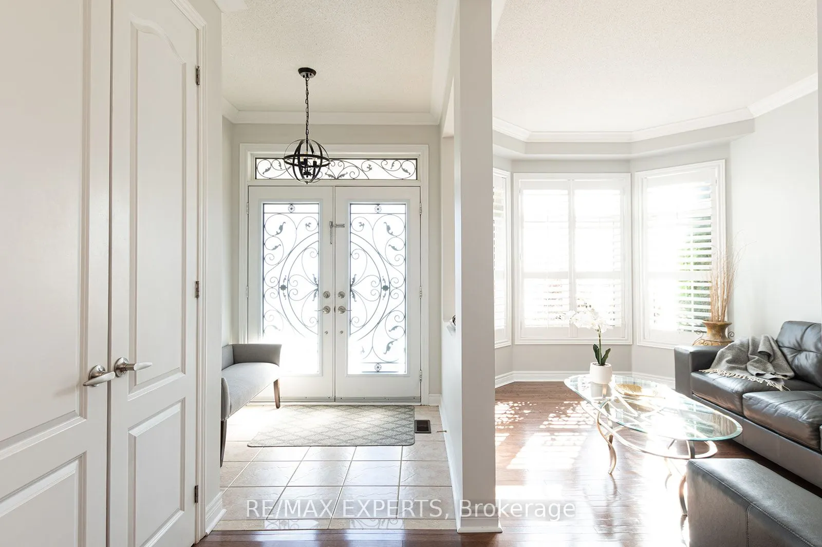 34 Laurentide Crescent