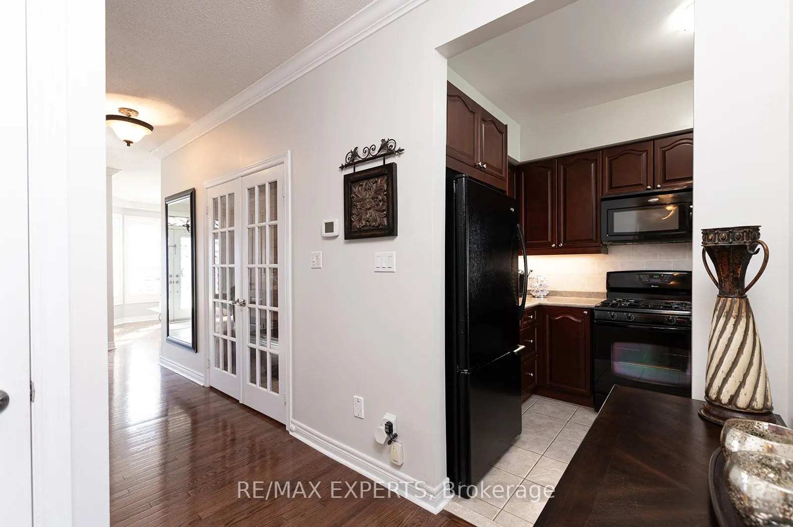 34 Laurentide Crescent