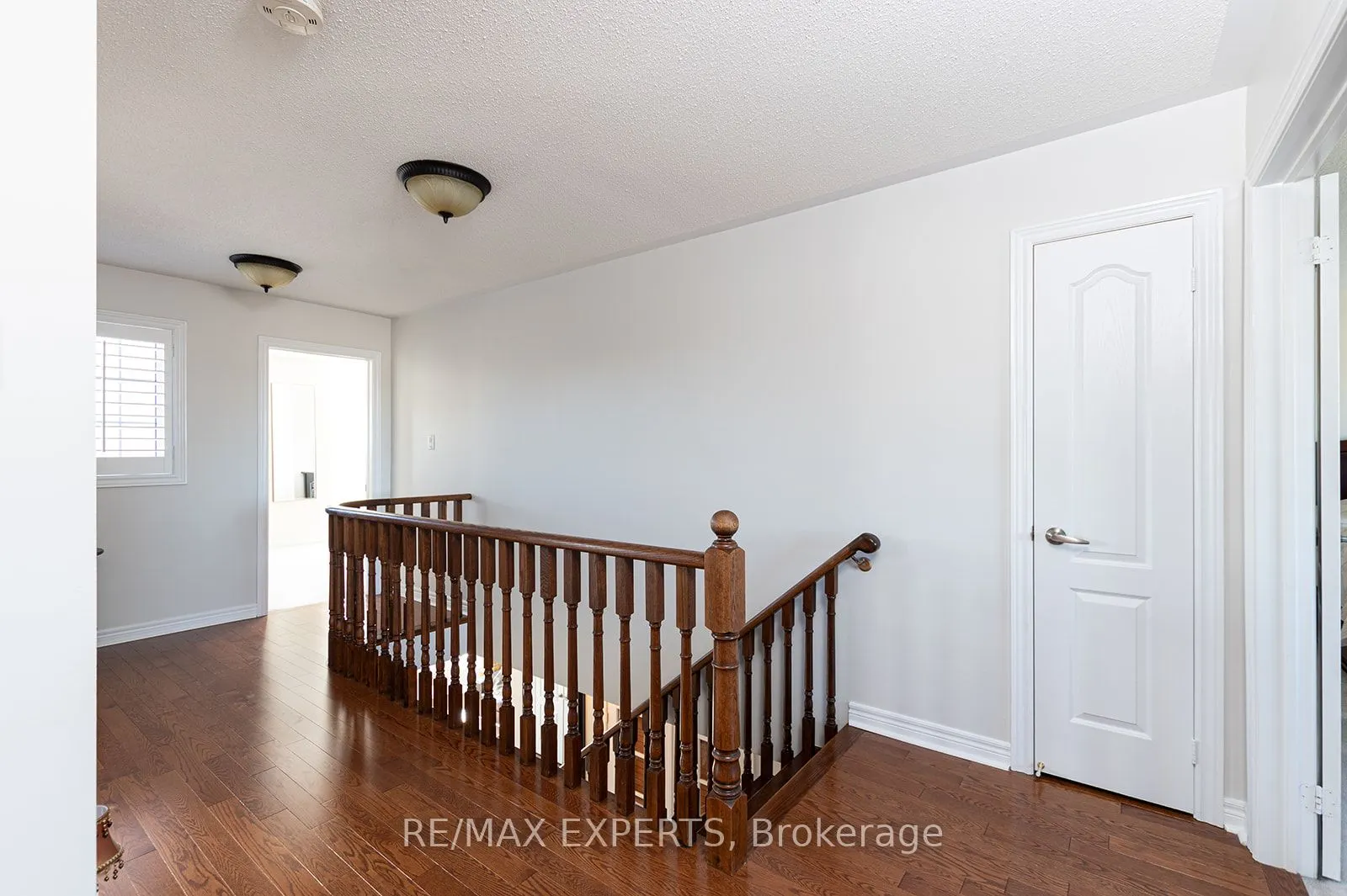 34 Laurentide Crescent