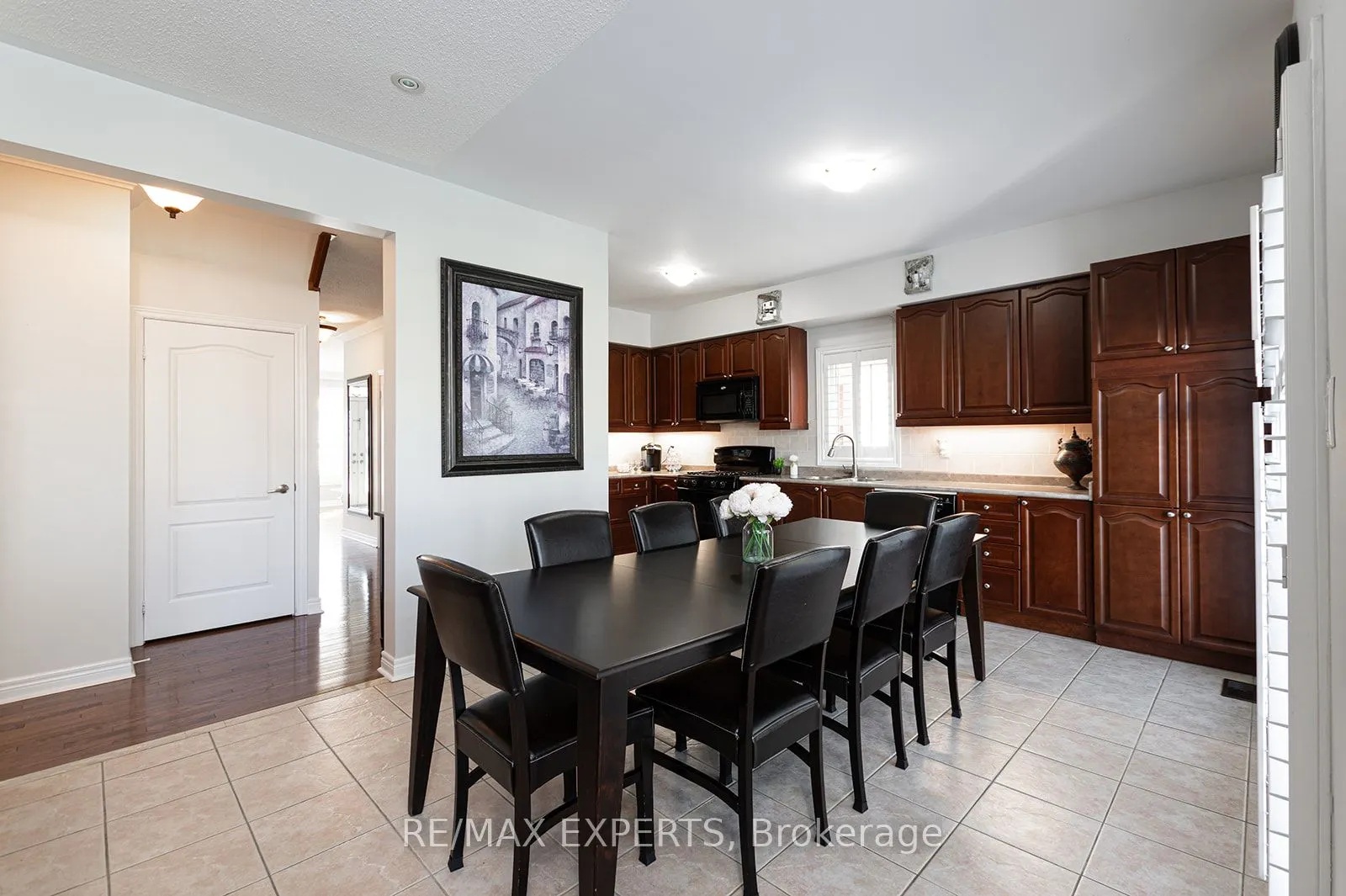 34 Laurentide Crescent