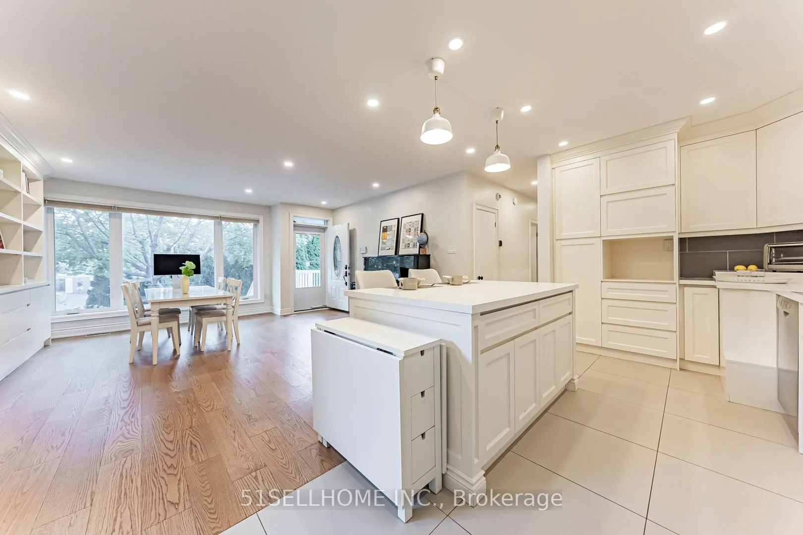 615 Parkside Drive