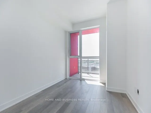 5220 Dundas Street, #521