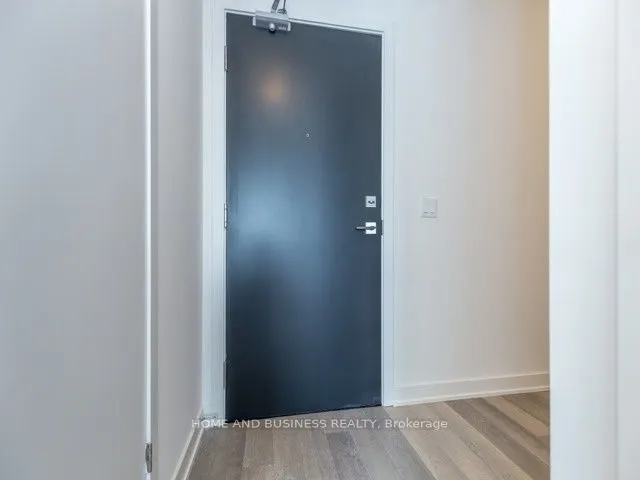5220 Dundas Street, #521
