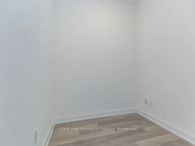 5220 Dundas Street, #521