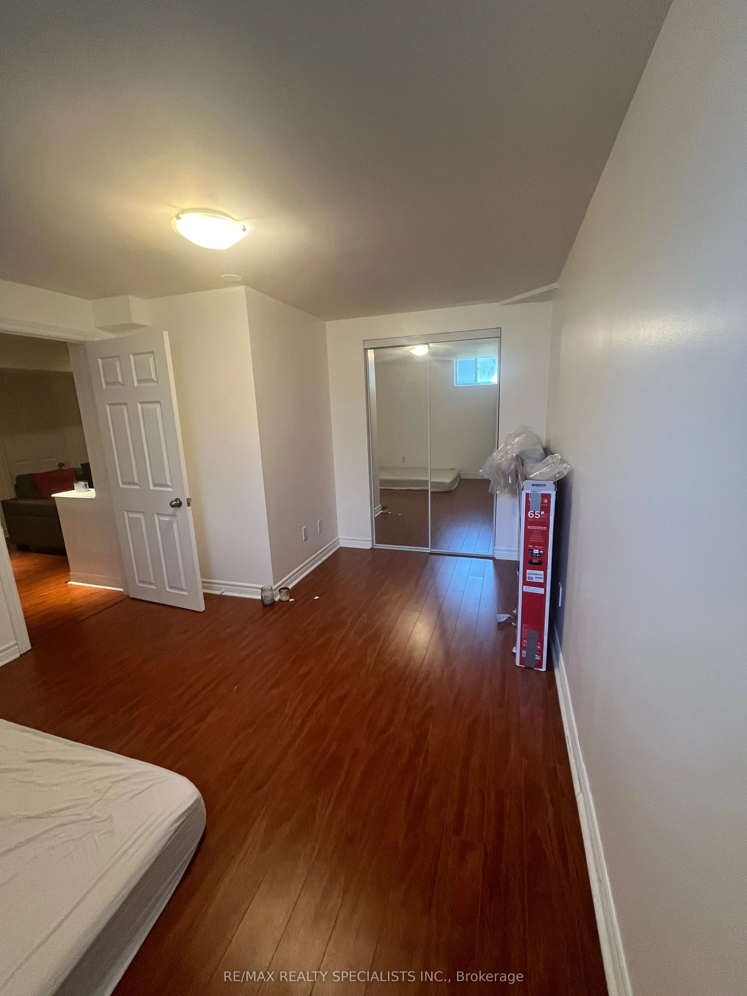 4594 Bismark Crescent
