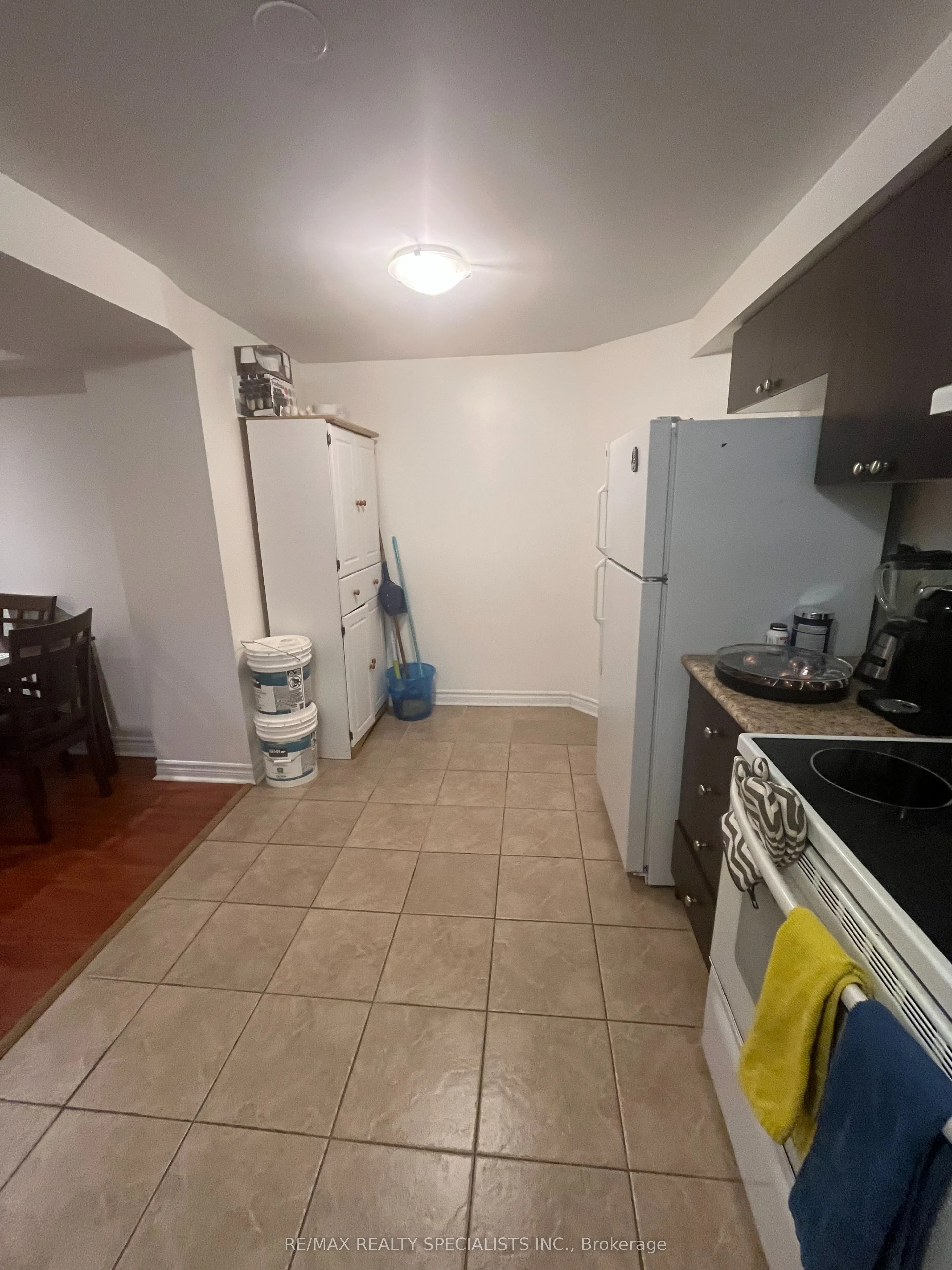 4594 Bismark Crescent