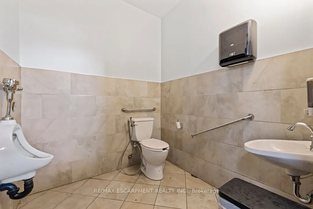 57 Steeles Avenue E