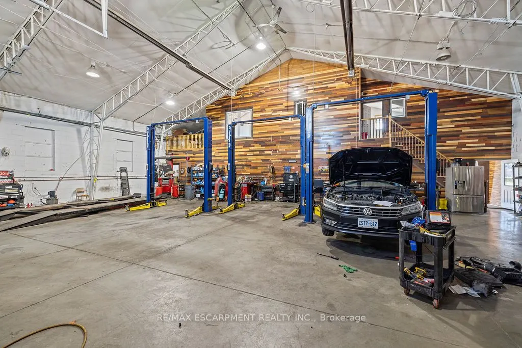 57 Steeles Avenue E