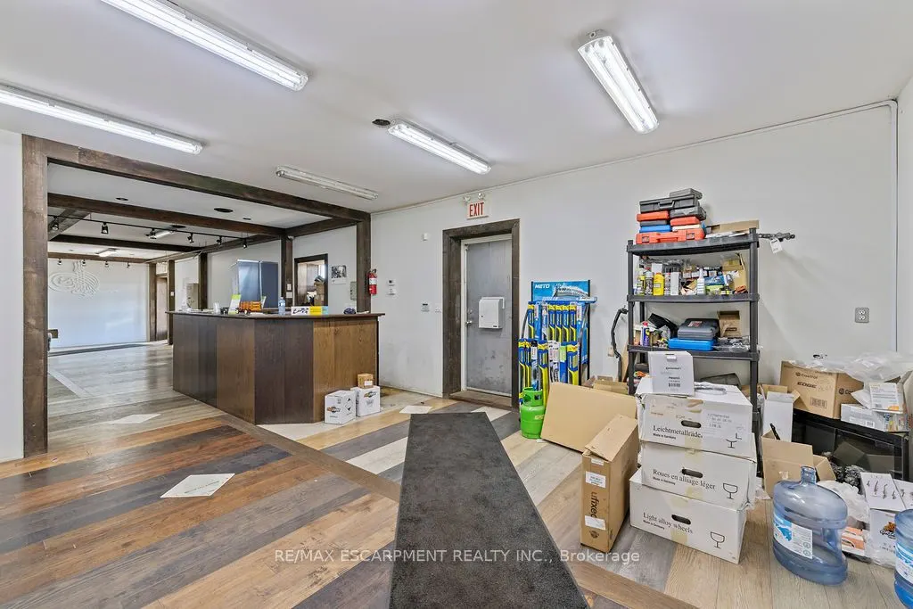 57 Steeles Avenue E