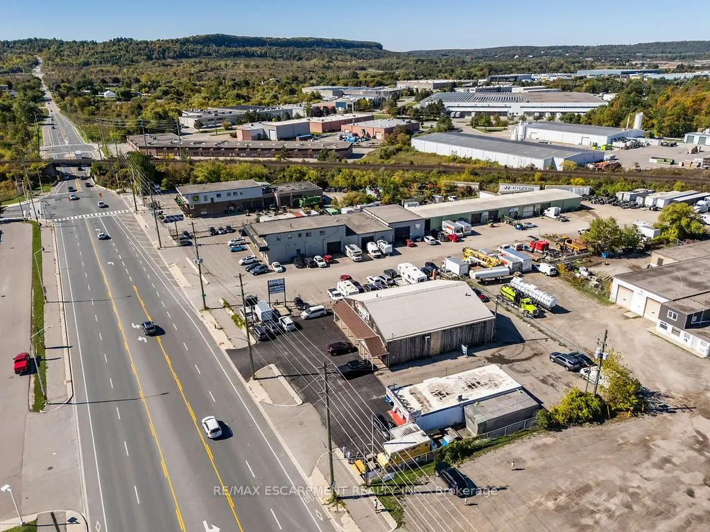 57 Steeles Avenue E