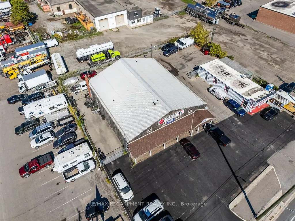 57 Steeles Avenue E