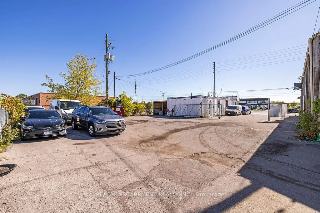57 Steeles Avenue E