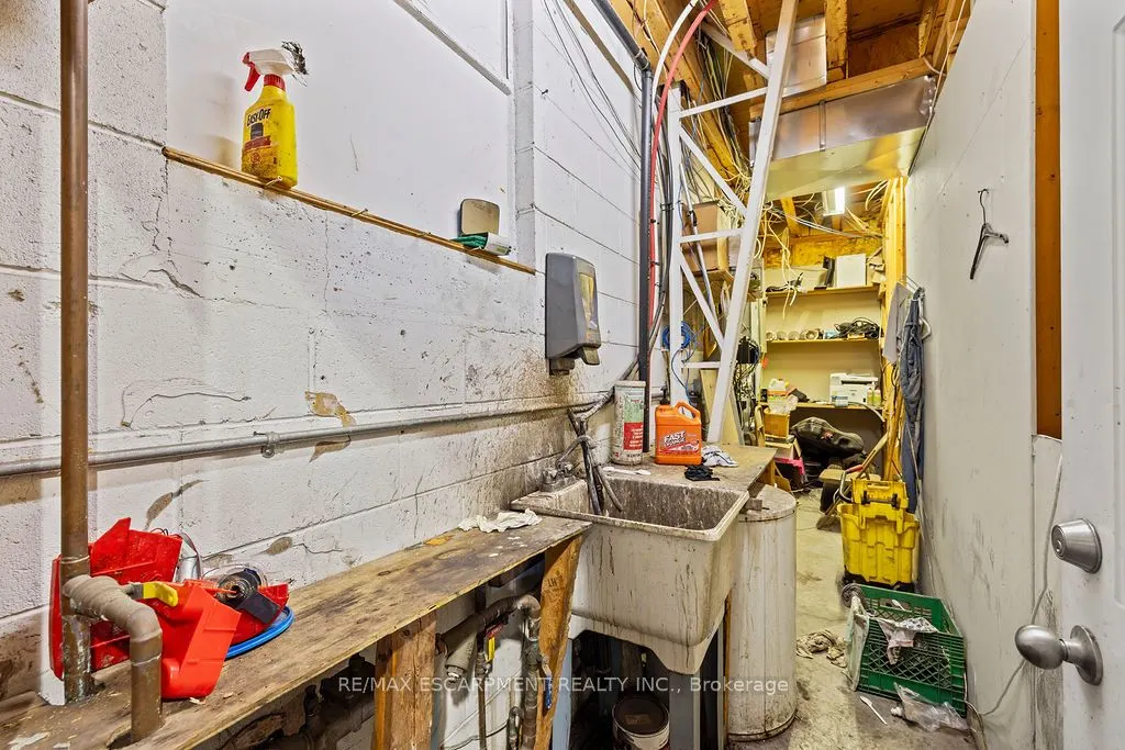 57 Steeles Avenue E