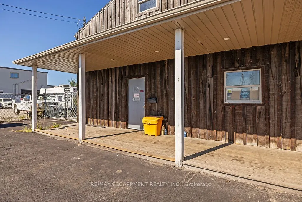 57 Steeles Avenue E