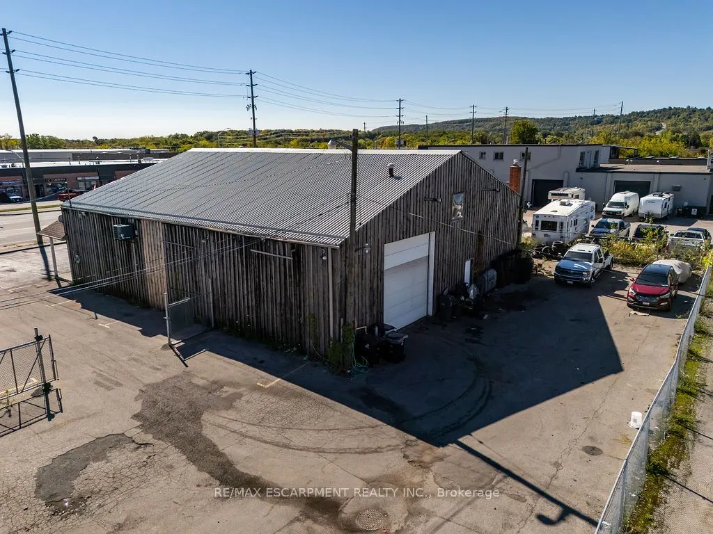 57 Steeles Avenue E