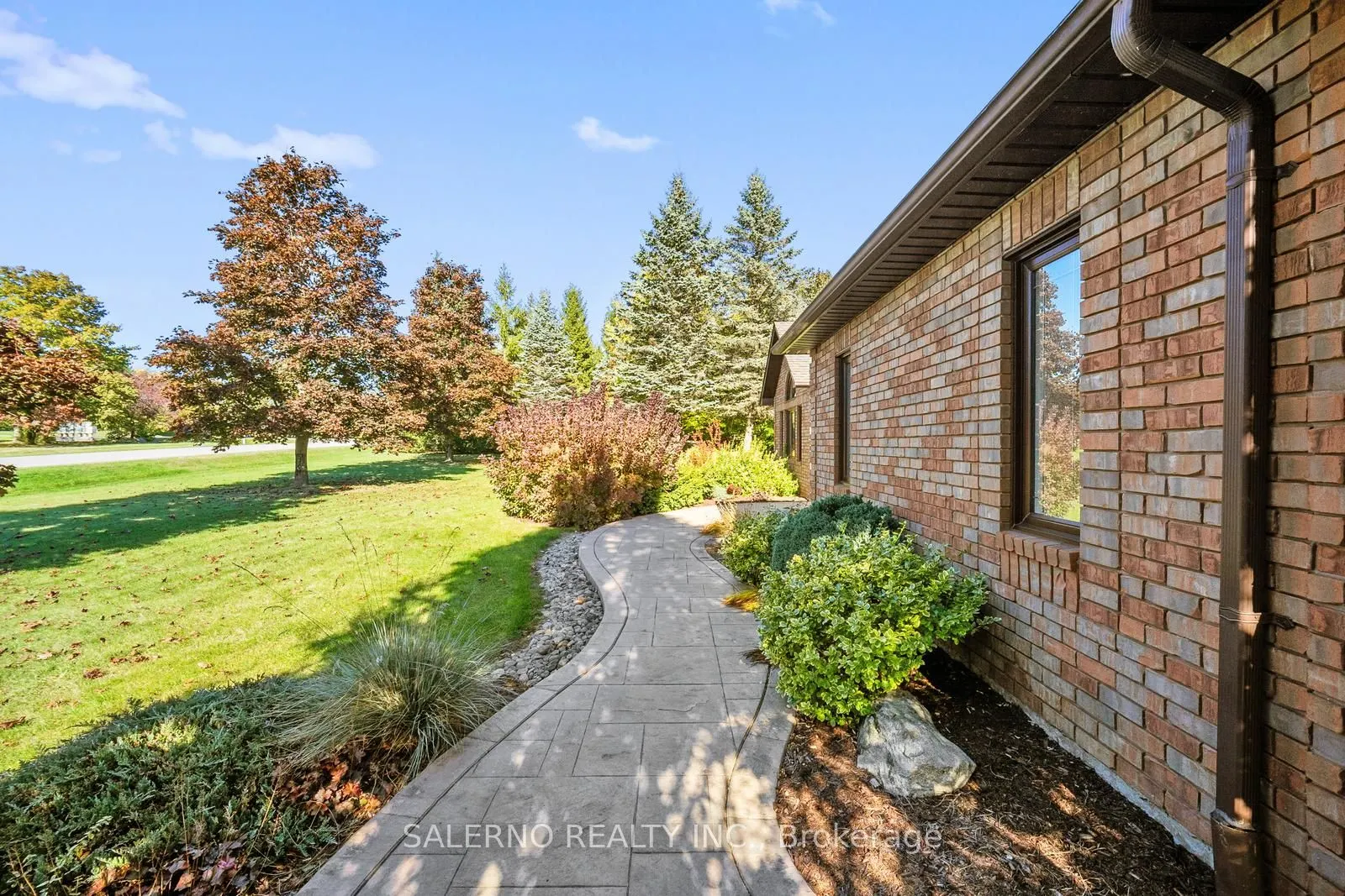 19 Havencrest Drive