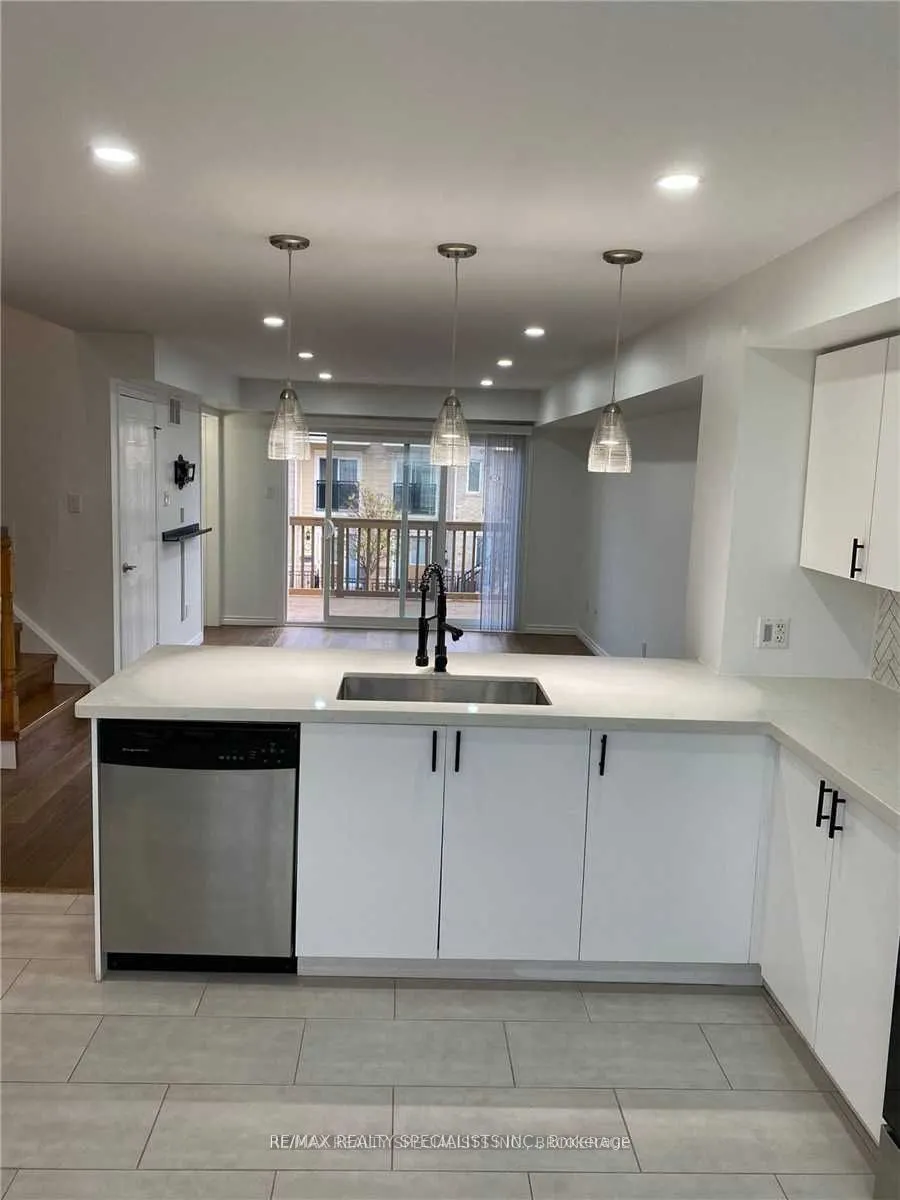 3108 Eglinton Avenue W, #100