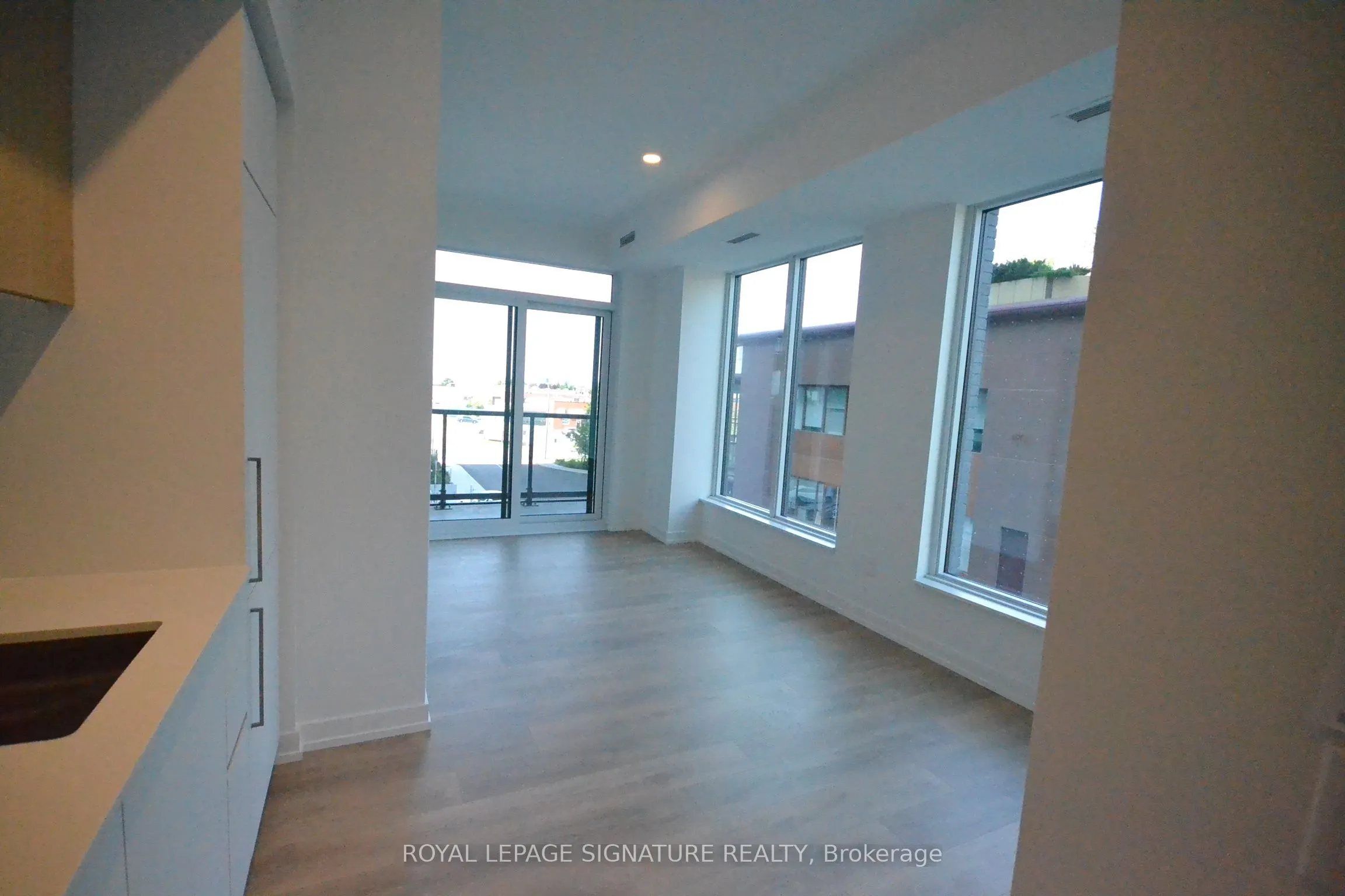 1100 Sheppard Avenue W, #307