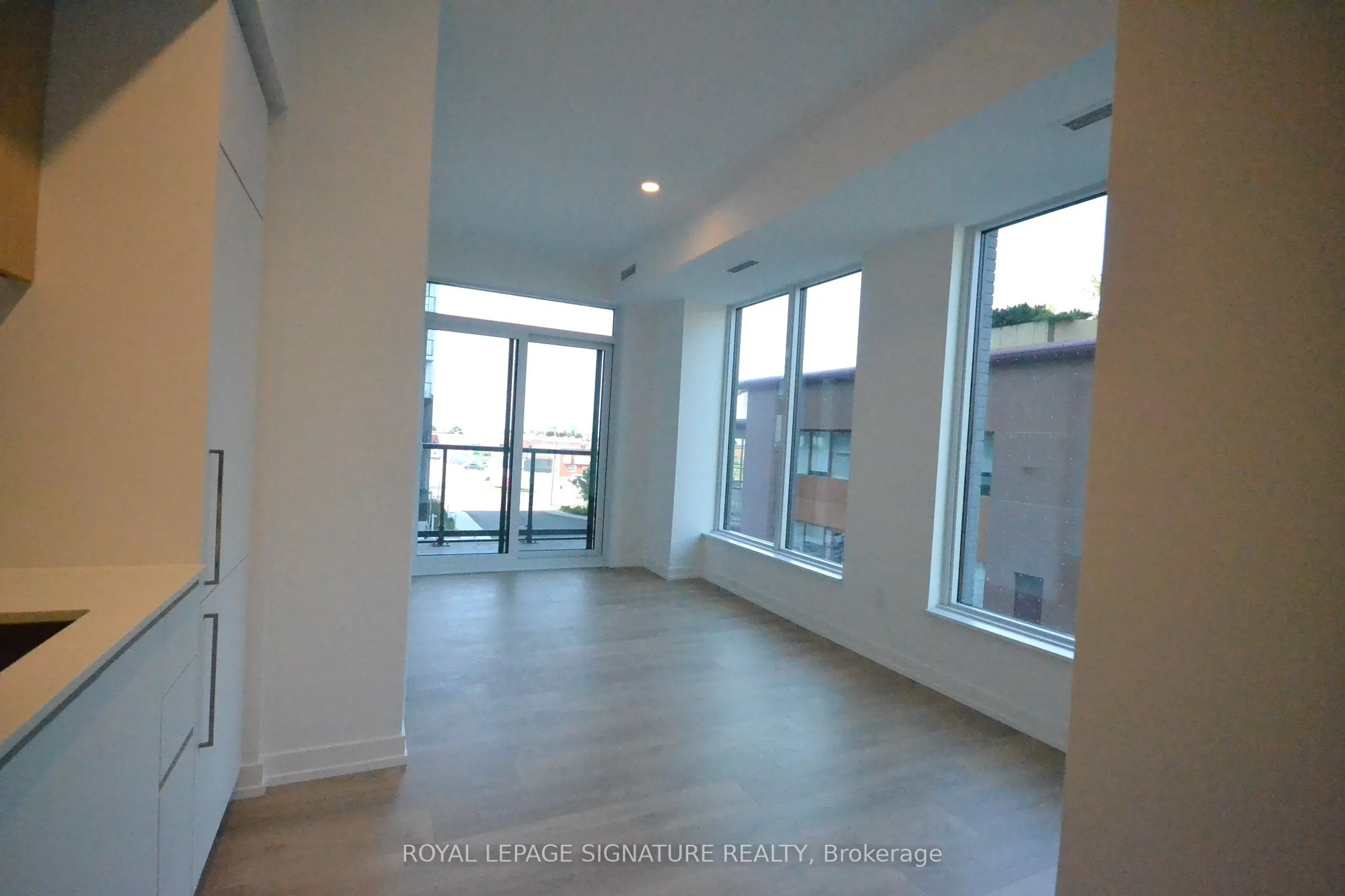 1100 Sheppard Avenue W, #307